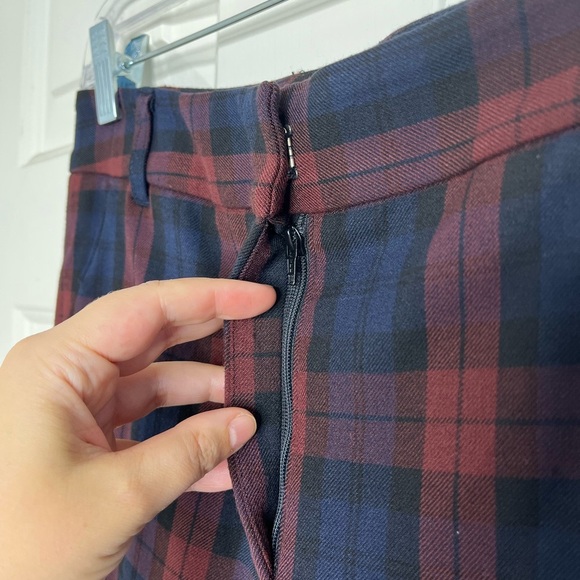 Velvet by Graham Spencer Cropped Plaid Trouser 4 Blue Res - Picture 7 of 15